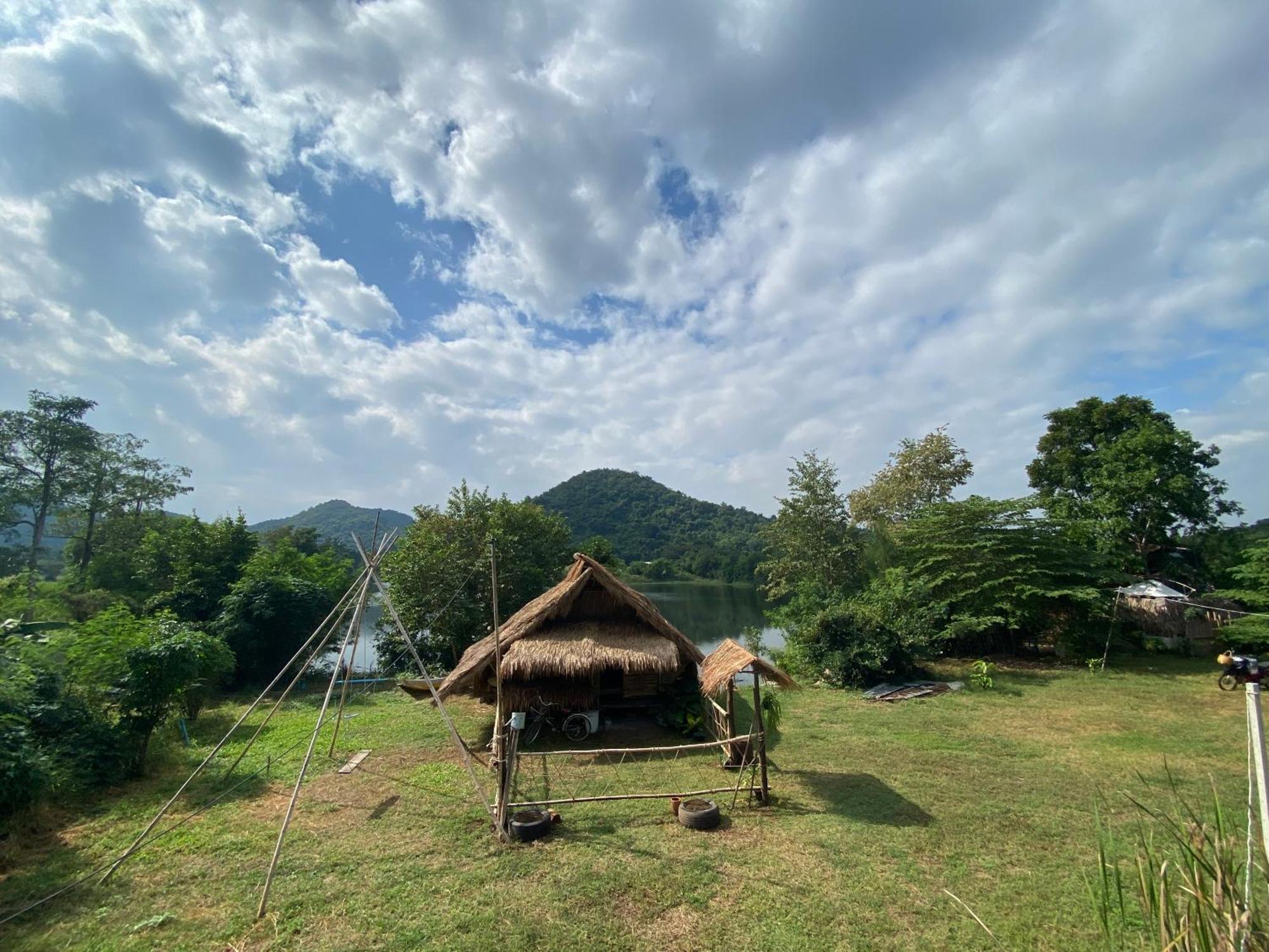 Hotel Royal Mountain Hut Ratchaburi Zewnętrze zdjęcie