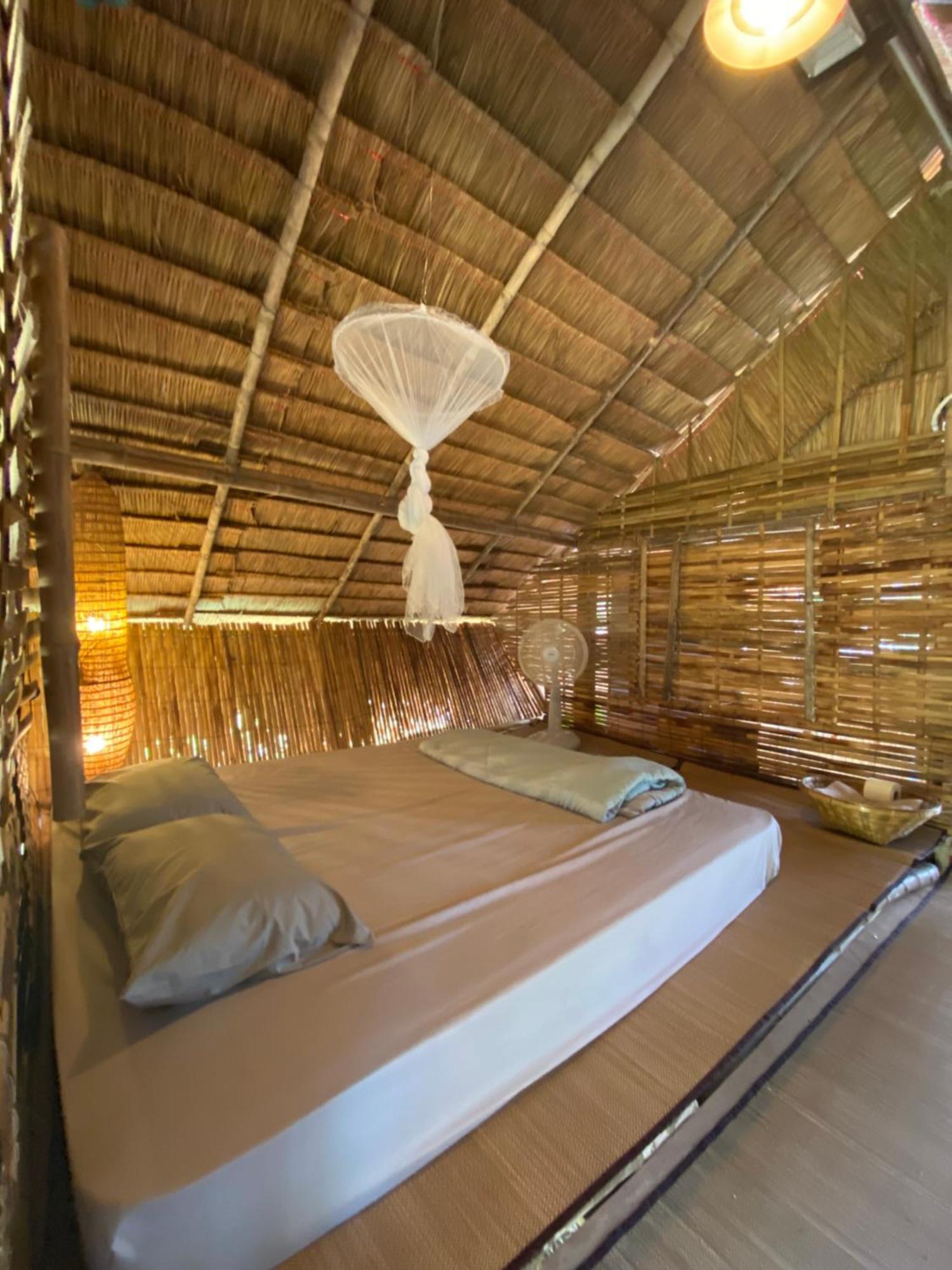Hotel Royal Mountain Hut Ratchaburi Zewnętrze zdjęcie