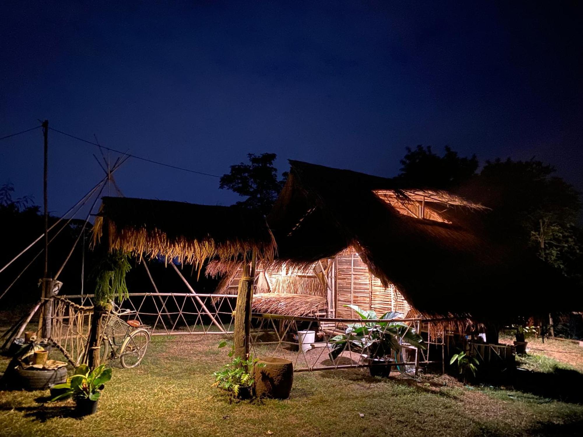 Hotel Royal Mountain Hut Ratchaburi Zewnętrze zdjęcie